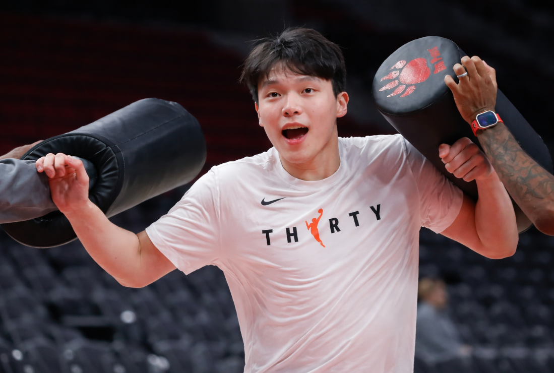 阿夫迪亚狂砍35分率队逆袭 开拓者主场力克快船升至西部第八